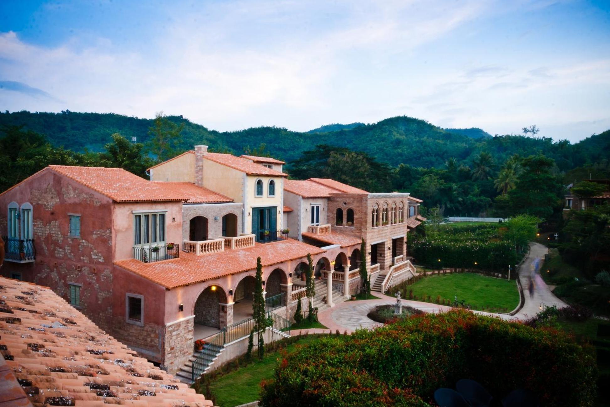 La Toscana Suan Phueng Exterior foto